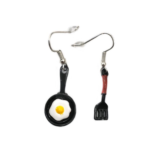 Cooks Skillet and Spatula Dangle Pierced Earrings - Picture 2 of 7